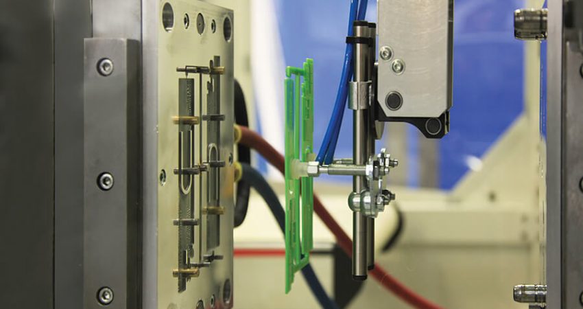 Moldex3D giúp giải quyết các vấn đề thiết kế khuôn